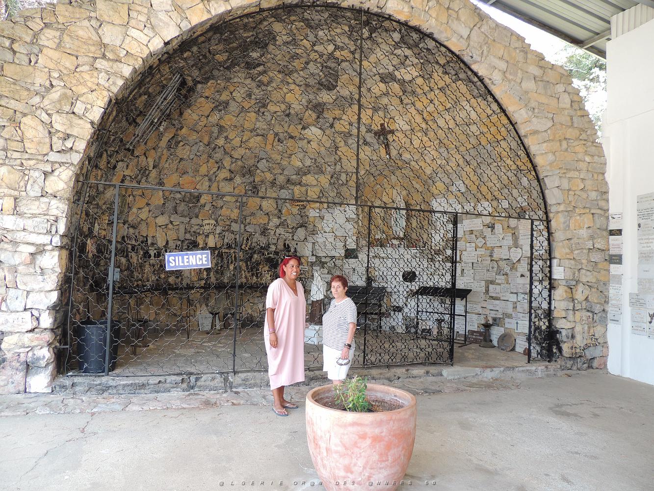 2022 07 UN AIR DE VACANCES LE 22 NIMES (100).JPG -           